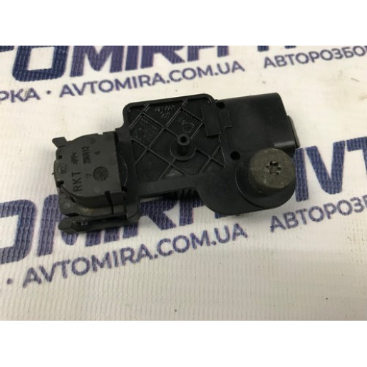 Датчик удара Opel Zafira B 2005-2011 13264083